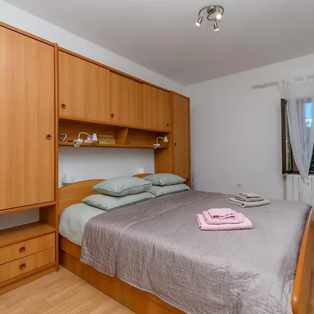 Apartment Leonas Paradise *