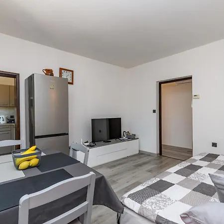Apartment Leonas Paradise *