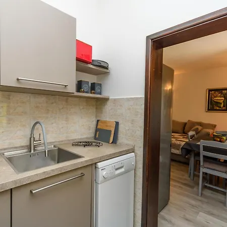 Apartment Leonas Paradise *